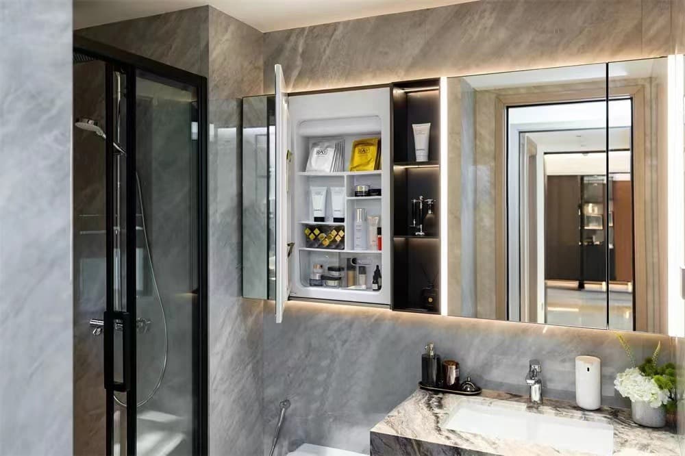 photo2-Beauty-Fridge-Magic-Mirror