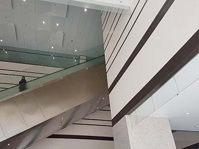 photo2-westKowloonLawCourtsBuilding
